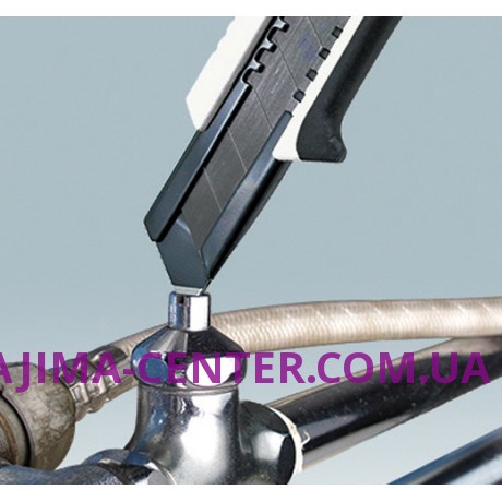 Ніж сегментний Premium 18мм TAJIMA Fin Cutter DFC560W-EUR, автоматичний фіксатор